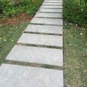 赣州 芝麻黑小区踏步、汀步石铺装效果