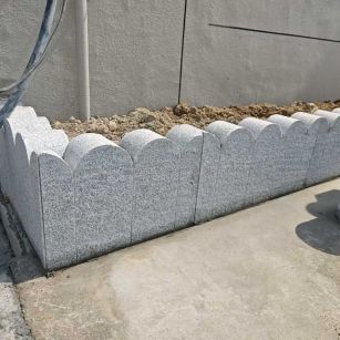 赣州 芝麻白花岗岩花边石铺装效果图