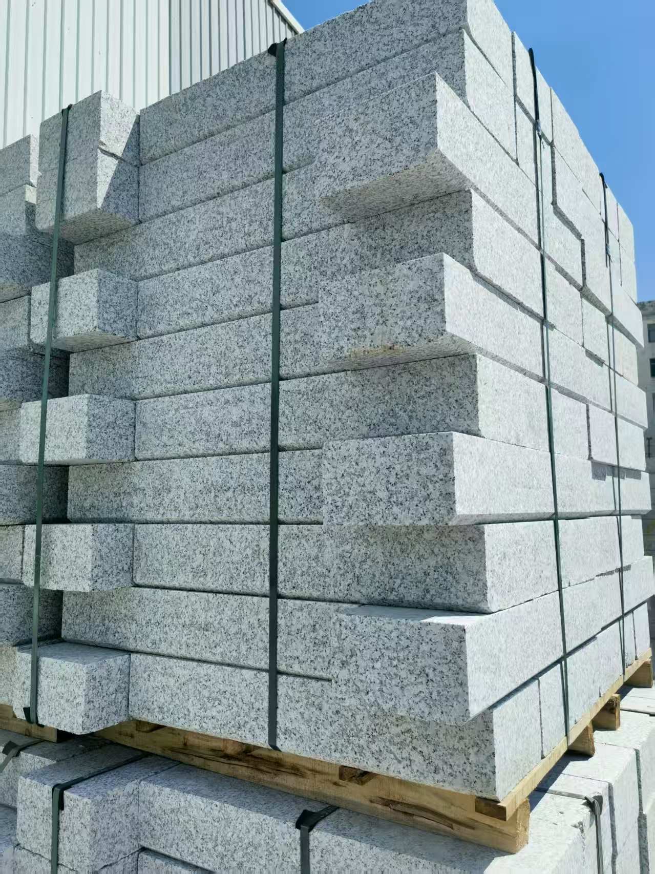 赣州 路沿石颜色均匀、尺寸标准