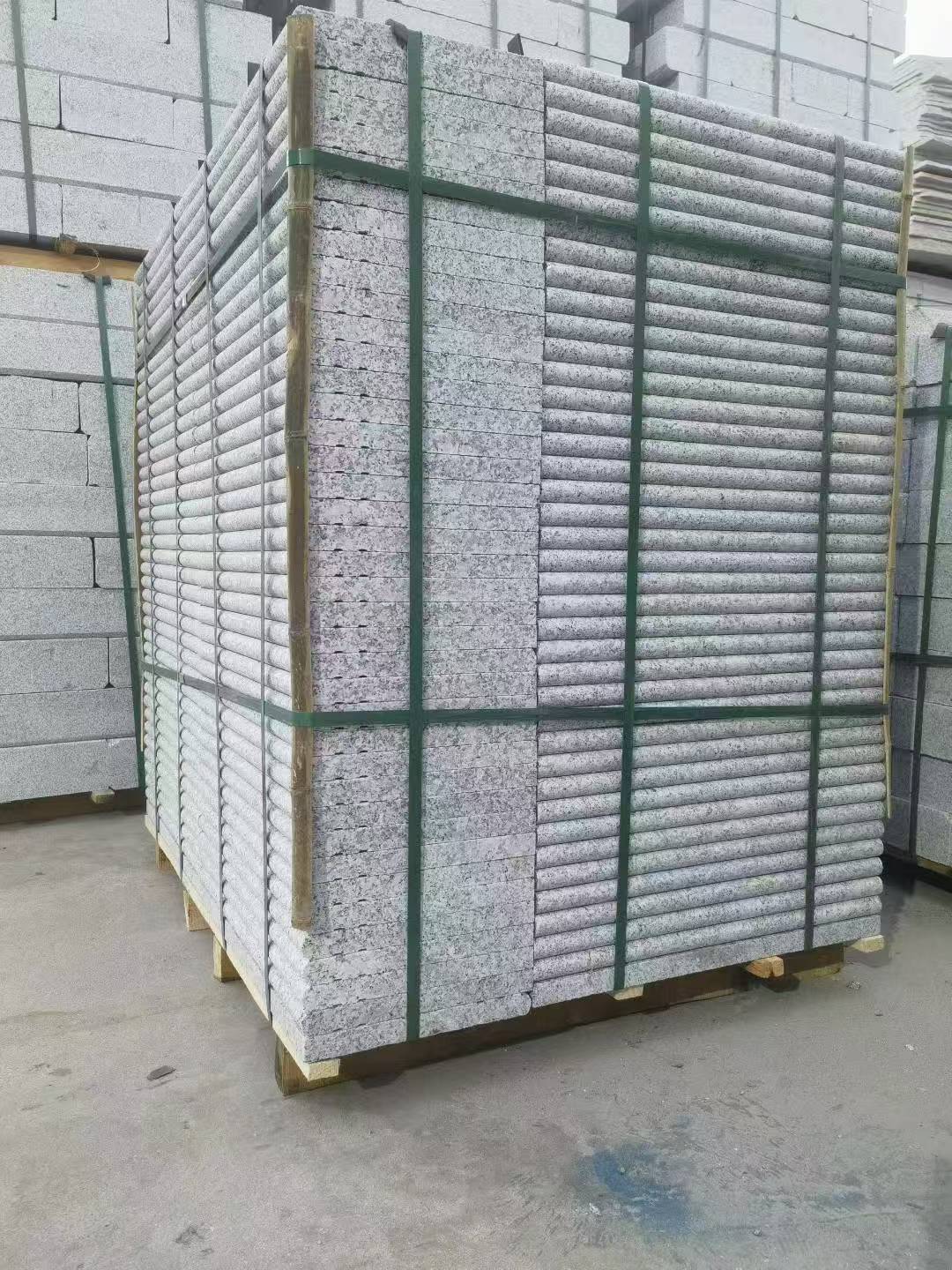 赣州 芙蓉白3公分厚磨圆边、拉槽，楼梯踏步