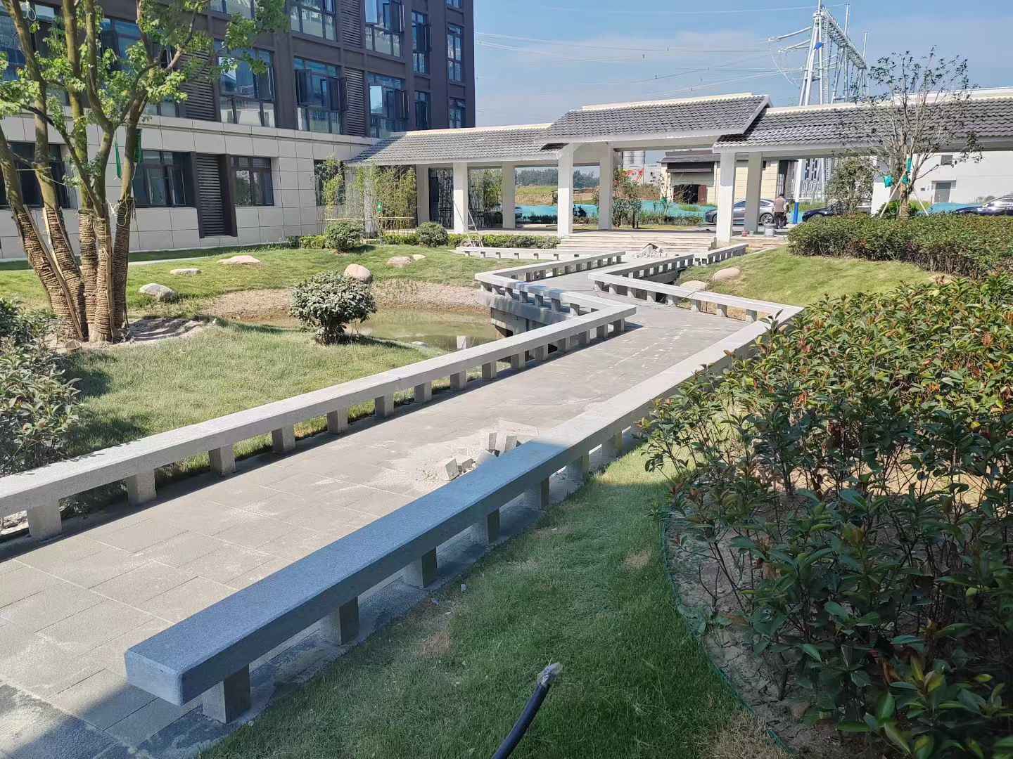 赣州 芝麻灰小区坐凳&栏杆安装效果