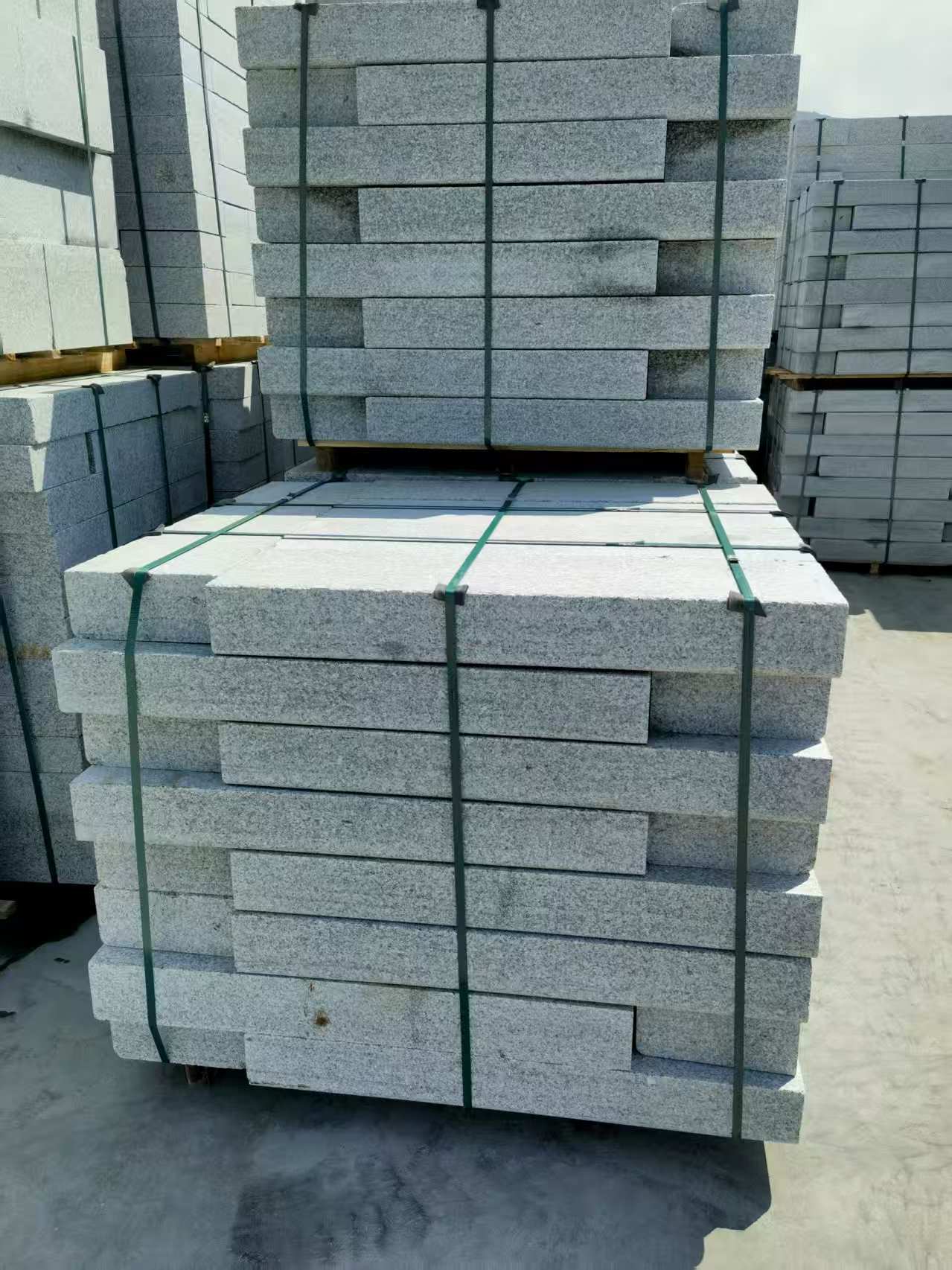 赣州 芙蓉白花岗岩路沿石、平石尺寸标准，色泽均匀